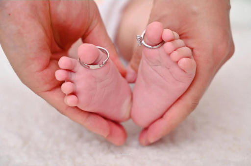 茂名孕妇前三个月的睡姿